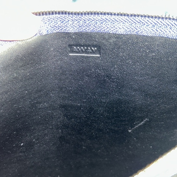 AWAY Metallic Blue Textured Pouch - Picture 4 of 6